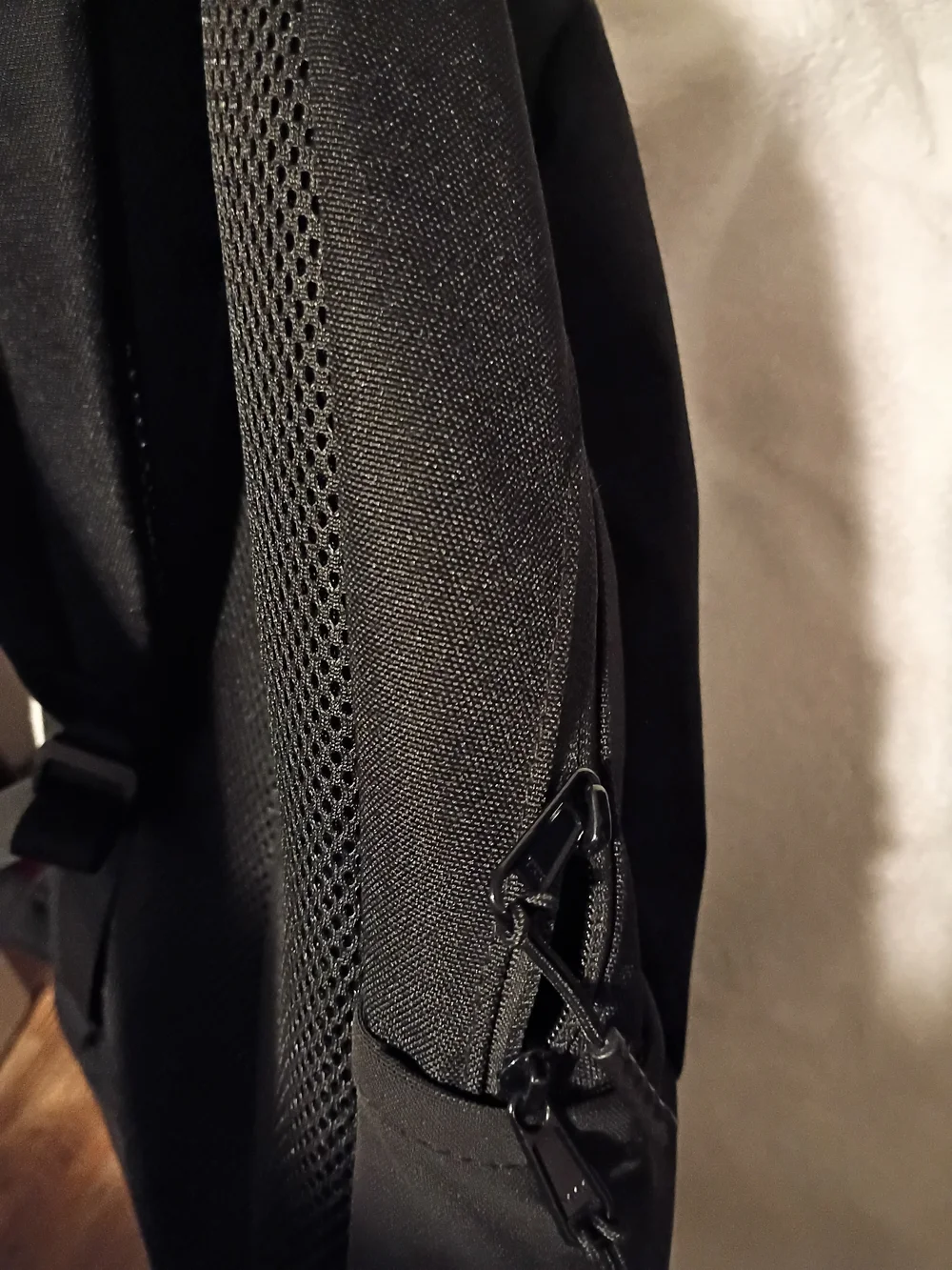 Men's Black Everyday Backpack with Minimal Logo